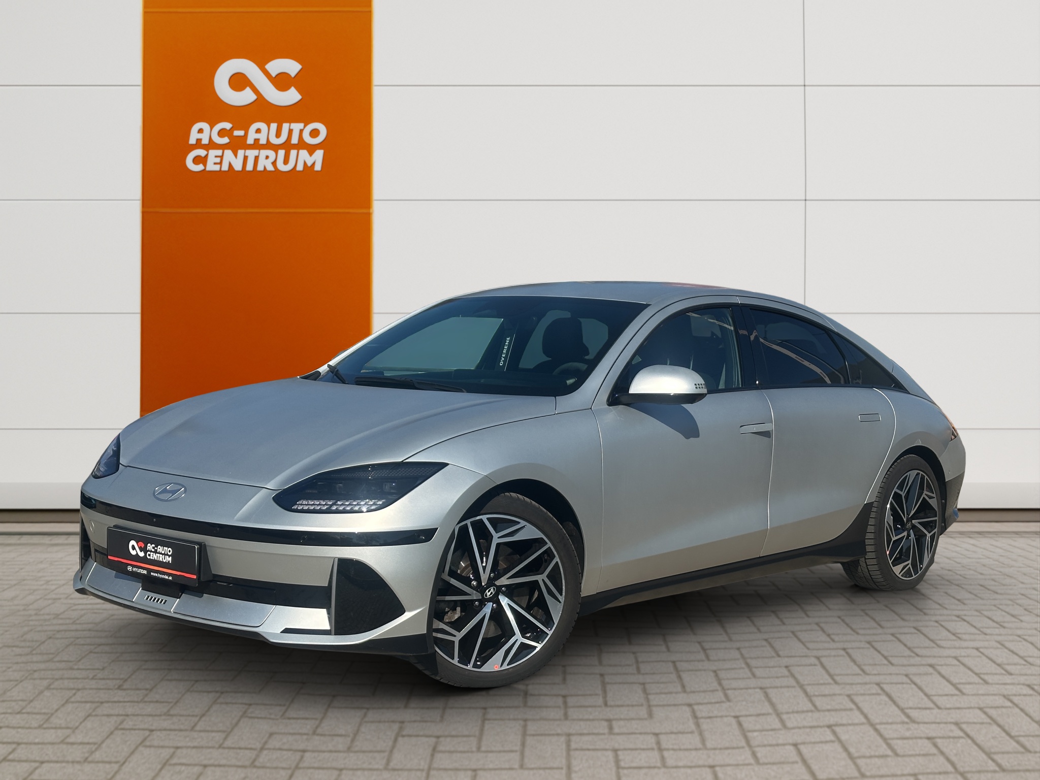 Hyundai Ioniq 6 77,4 kWh 239 kW 4×4 PREMIUM