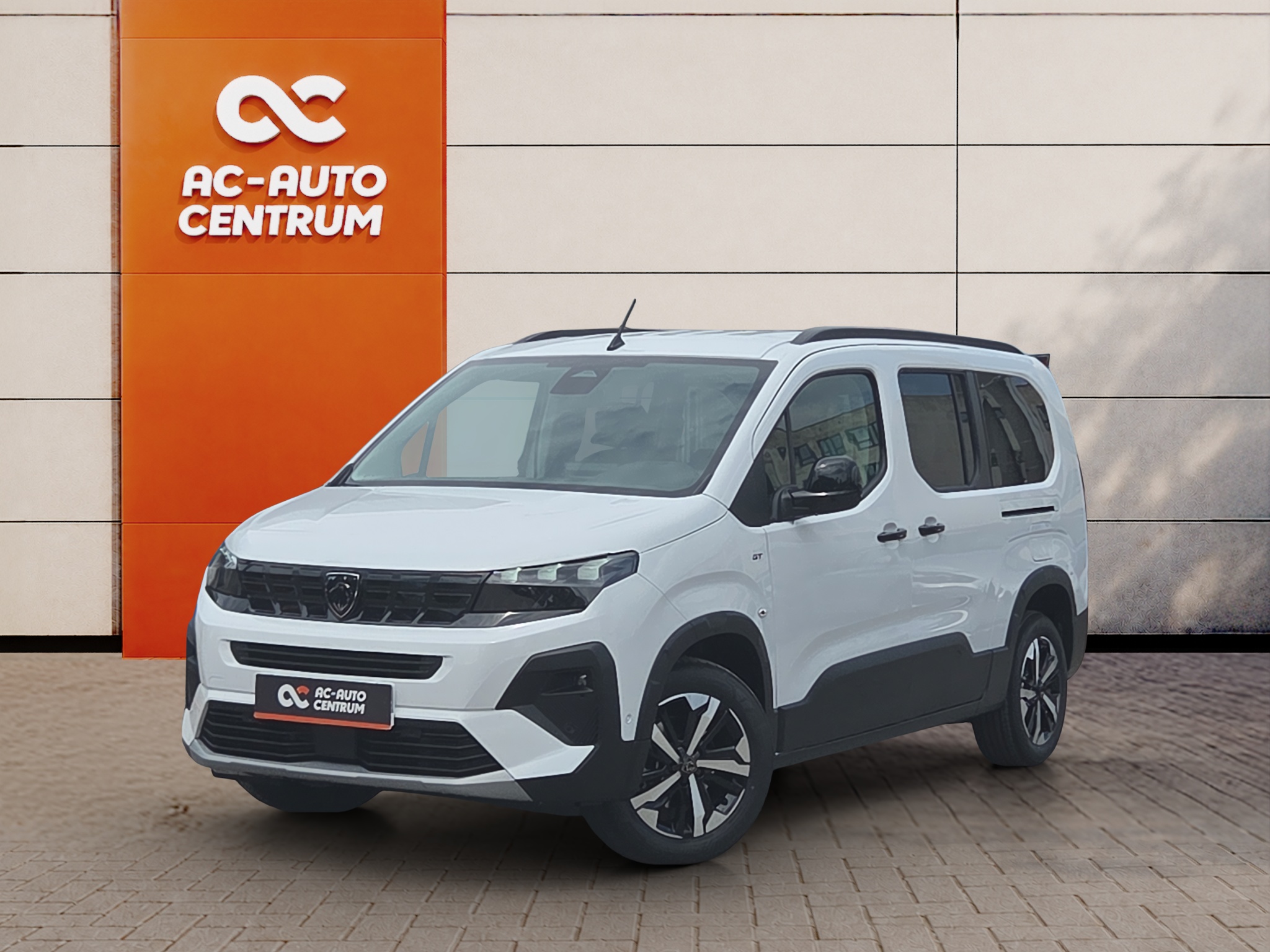 PEUGEOT RIFTER LONG GT BlueHDi 130k EAT8 7 MIEST NA SEDENIE